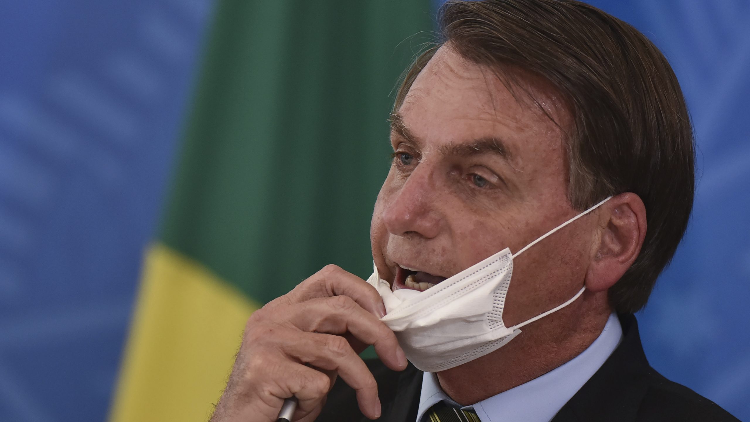ბრაზილიის აუცრელი პრეზიდენტი სტადიონზე  არ შეუშვეს